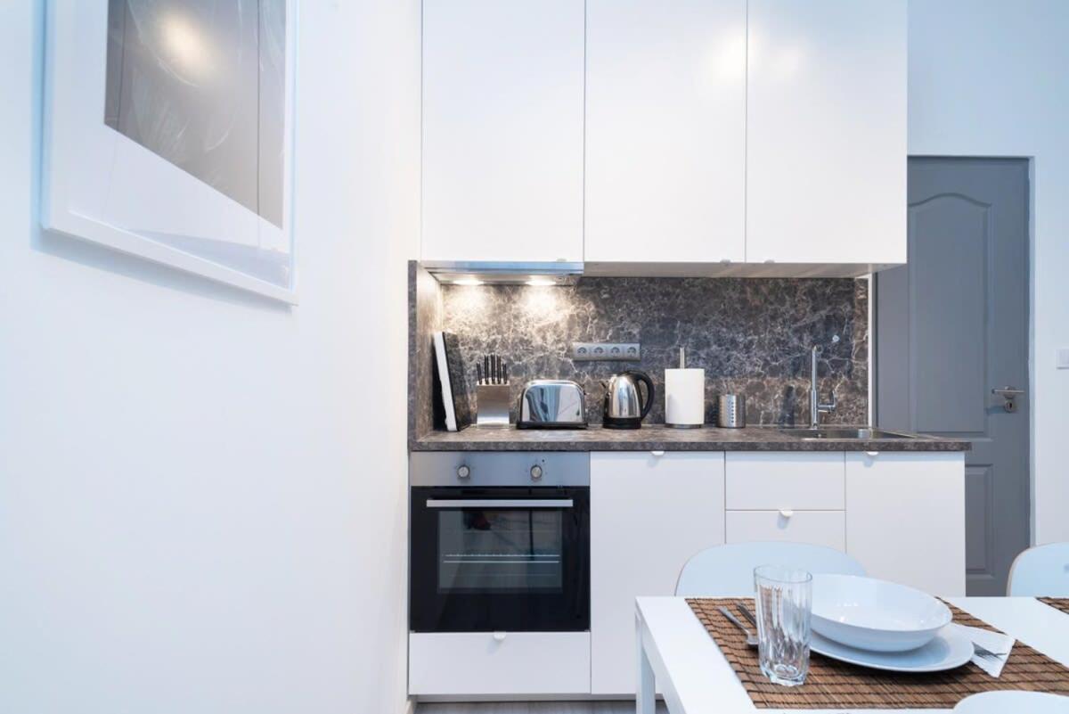 בודפשט Ideal New Apartment In The Center מראה חיצוני תמונה