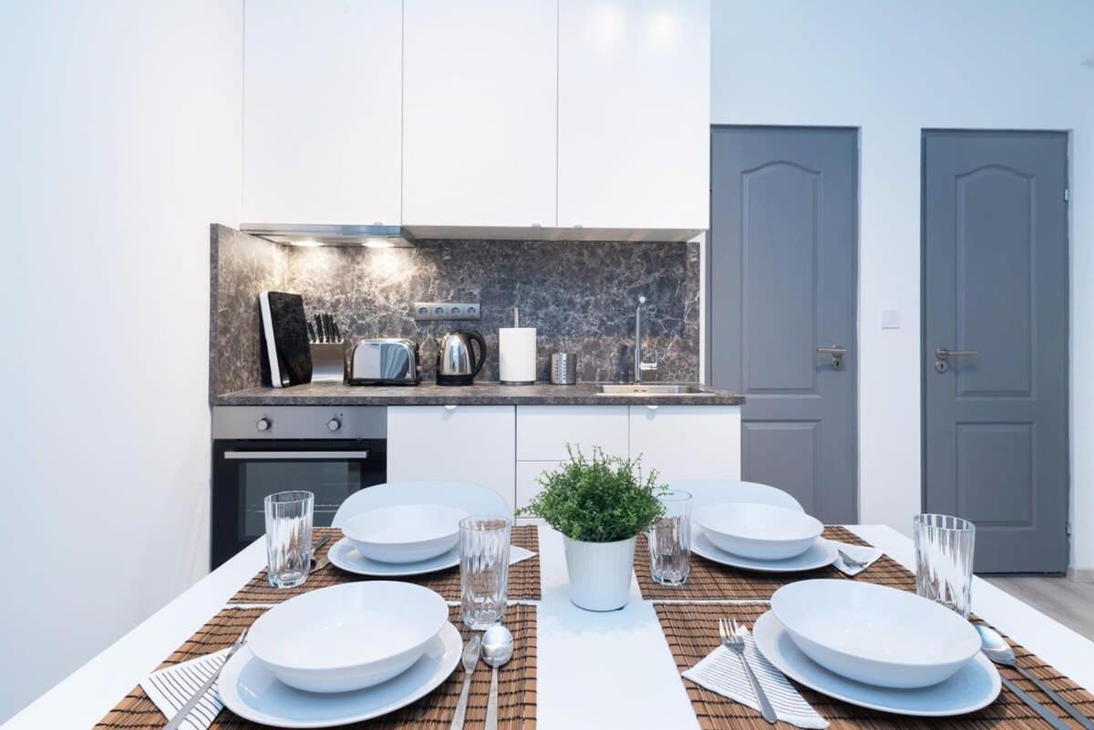 בודפשט Ideal New Apartment In The Center מראה חיצוני תמונה